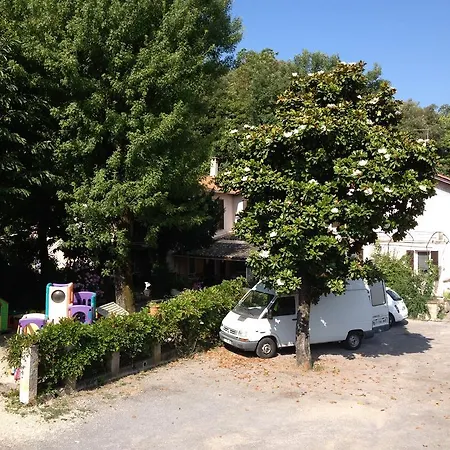 Du Loup Hotel *